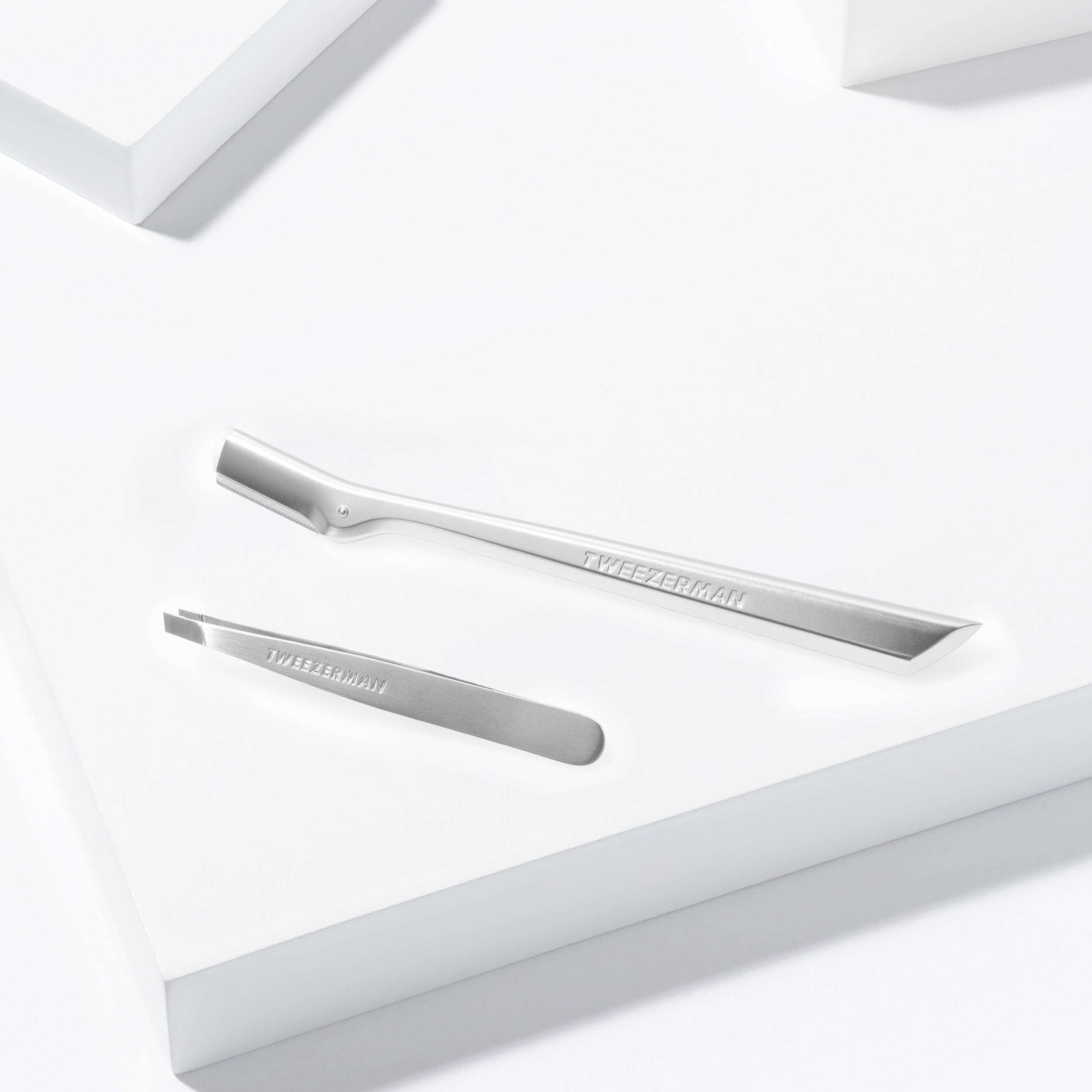 Tweezerman Brow Razor + Mini Tweezer Set