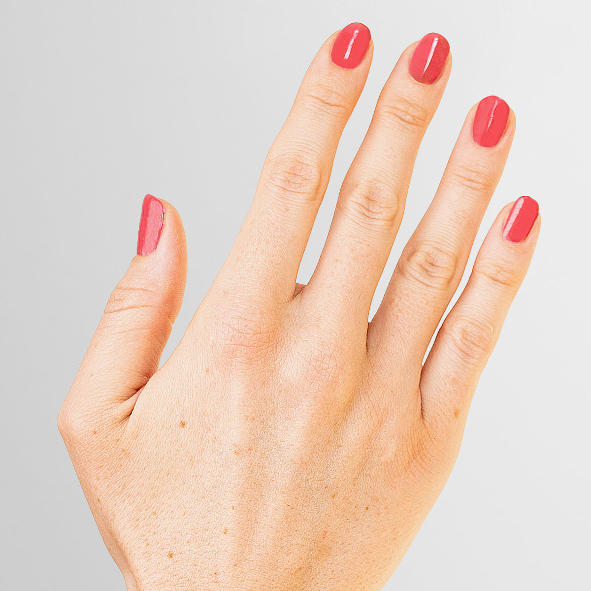 Alessandro Striplac UV Colour 136, Yes It's Love