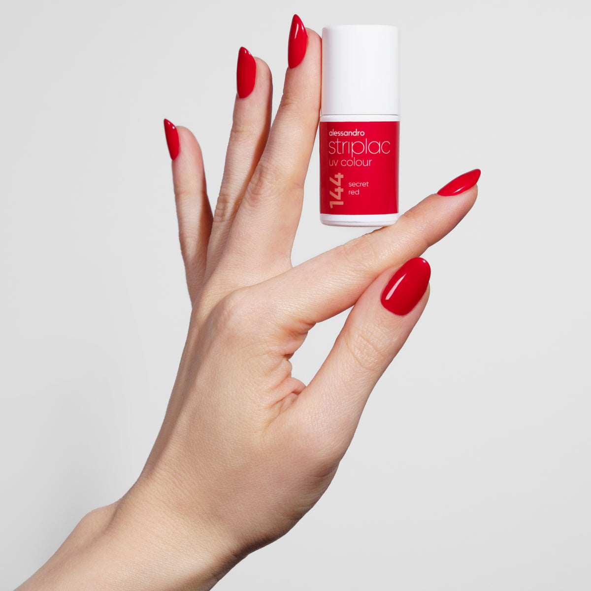 Alessandro Striplac UV Colour 144, Secret Red
